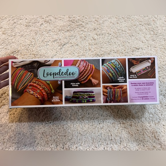 Loopdedoo Friendship Bracelet Maker - Picture 4 of 7